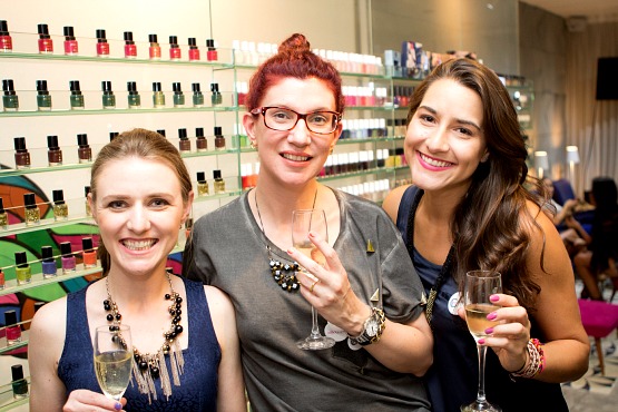 E no final do evento, um brinde especial da "produção": Viviane Granato, RP do Boticário, eu e Raíssa de Mello João, do Cheers, comemoramos o sucesso do primeiro Beauty Editor Club de 2015. Porque tudo aquilo que dá certo merece ser brindado, não é?