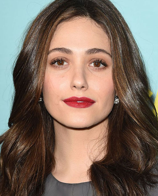 beleza-beauty-editor-acontece-fernando-torquatto-aponta-tendencias-emmy-rossum-castanhos-com-contouring-tecnica-de-coloracao