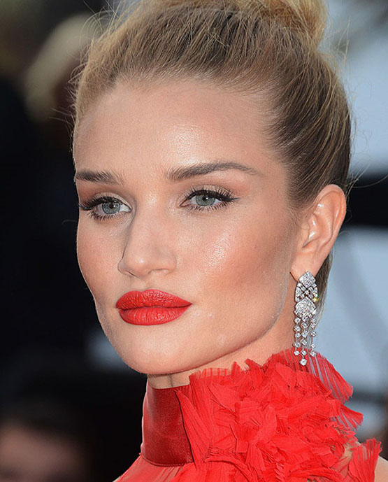 beleza-beauty-editor-acontece-sete-looks-de-beleza-com-rosie-huntington-whiteley-the-unknown-girl-la-fille-inconnue-premiere-at-69th-cannes-film-festival-2016