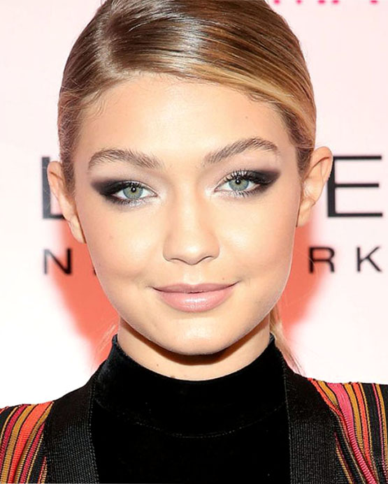 4-beleza-beauty-editor-acontece-sete-looks-de-beleza-com-gigi-hadid-maybelline-new-york-s-100-year-anniversary-in-new-york-city_credito-divulgacao