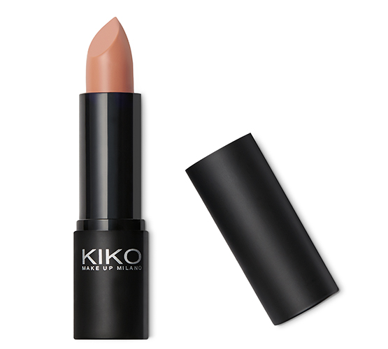 Batom Smart Lipstick, o mais barato de todos (R$ 25,90). O nude da foto é a cor 900.