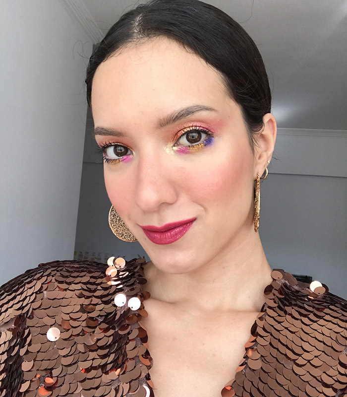 Como fazer maquiagem de Carnaval com glitter