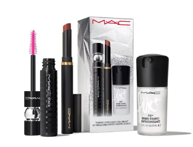 Kit presente de Natal MAC Cosmetics com produtos de maquiagem